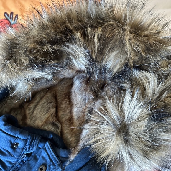 Hollister - Men’s Winter Hooded Parka Faux Fur - Navy Blue - Like New - Large - Picture 6 of 8